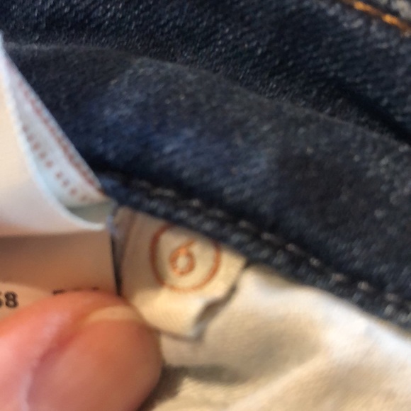 Jen 7 for 7 For All Mankind Jeans High-rise, bottom fringe with back zip, size 6 - Picture 10 of 10